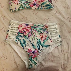 Floral bikini never worn